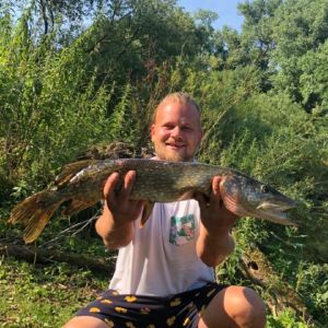 Schlechtwetter Angler