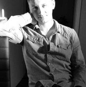 Fabian Galla