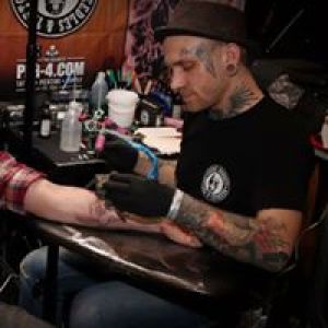 Oliver Holtz Tattooartist