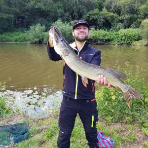 Esox_1986