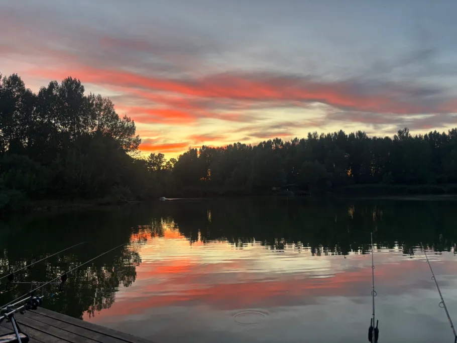 Horgásztó (Koroncó) angeln