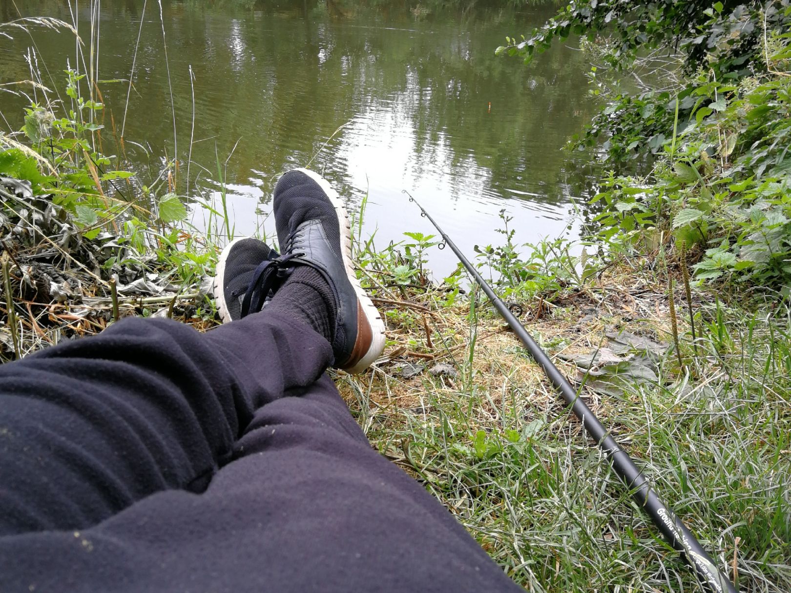 Karpfenteich Kleinlauchstädt angeln
