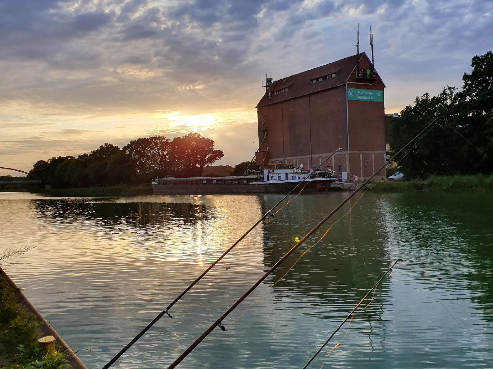Mittellandkanal (Pollhagen) angeln