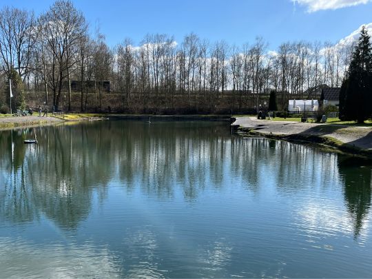 Bienes Angelparadies (Bergkamen) ALLE ANGELN