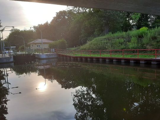Hüttenkanal (Kleinzerlang) angeln