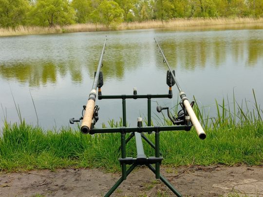 Erdelöcher Roskow-1