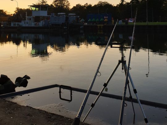 Rhein-Herne-Kanal (Duisburg-Meiderich)-3