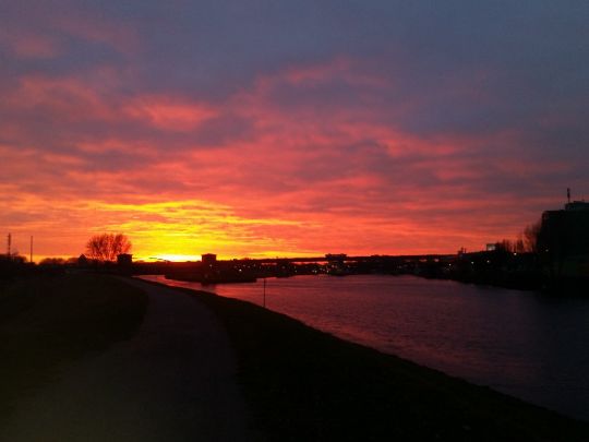 Rhein-Herne-Kanal (Duisburg-Meiderich)-2